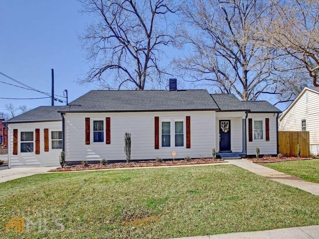 Property Photo: 402 N Cliff Street GA 30117