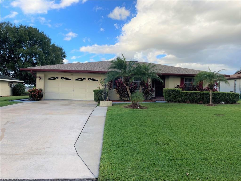 Property Photo:  2616 Summit Drive  FL 33870 