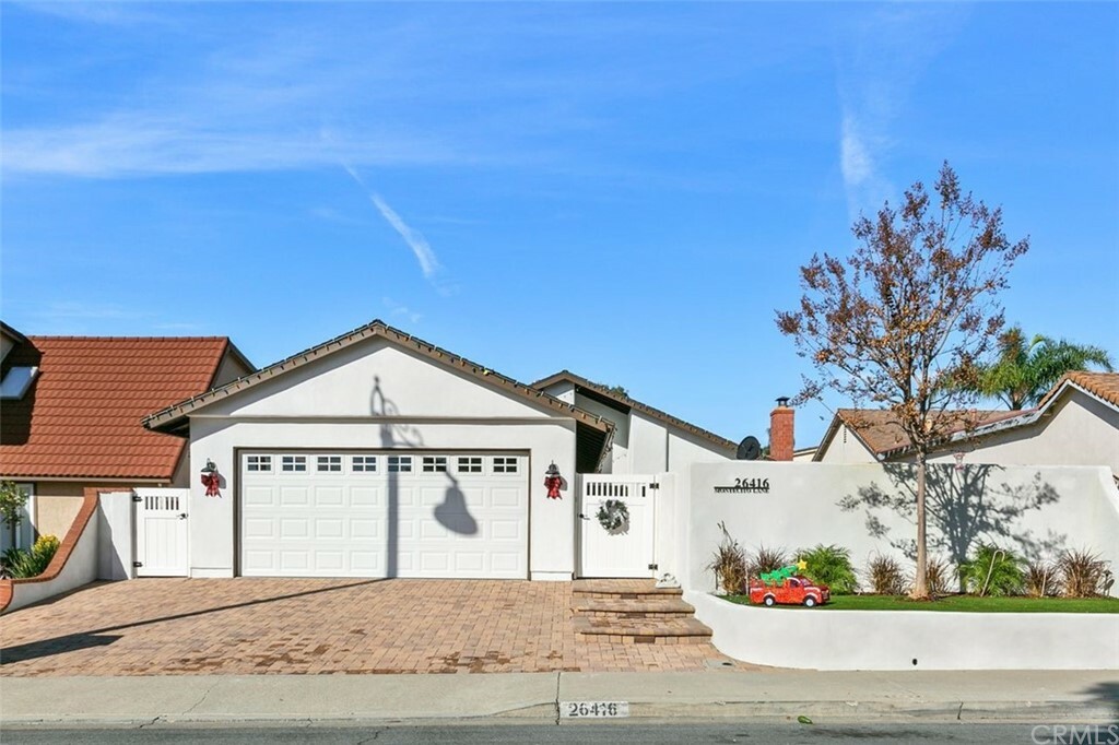 Property Photo:  26416 Montecito Lane  CA 92691 