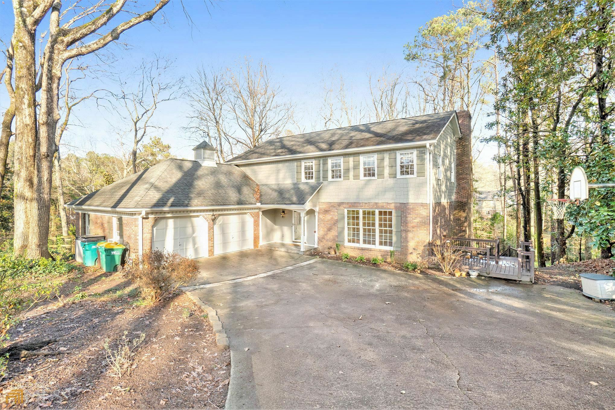 Property Photo: 7105 Hunters Branch Drive GA 30328