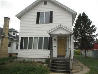 Property Photo:  307 7th St E  MN 55987 