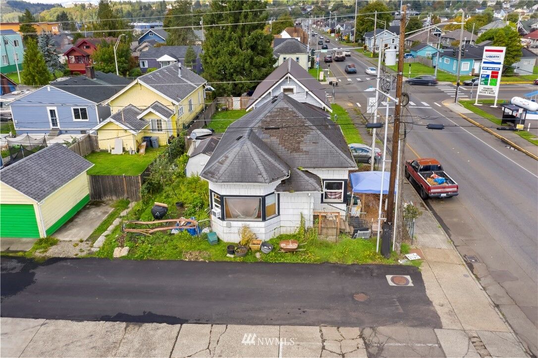 Property Photo: 113 N Alder Street WA 98520