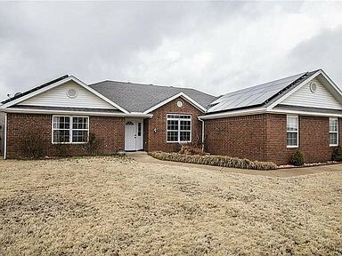 Property Photo:  925 Todd Circle  AR 72751 