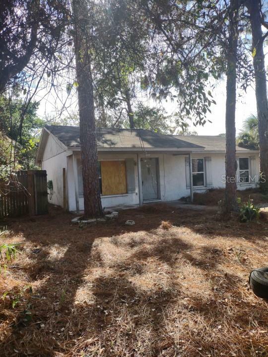 Property Photo:  720 Locust Street  FL 34689 