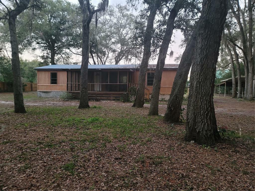 Property Photo:  21203 Peckham Avenue  FL 32757 