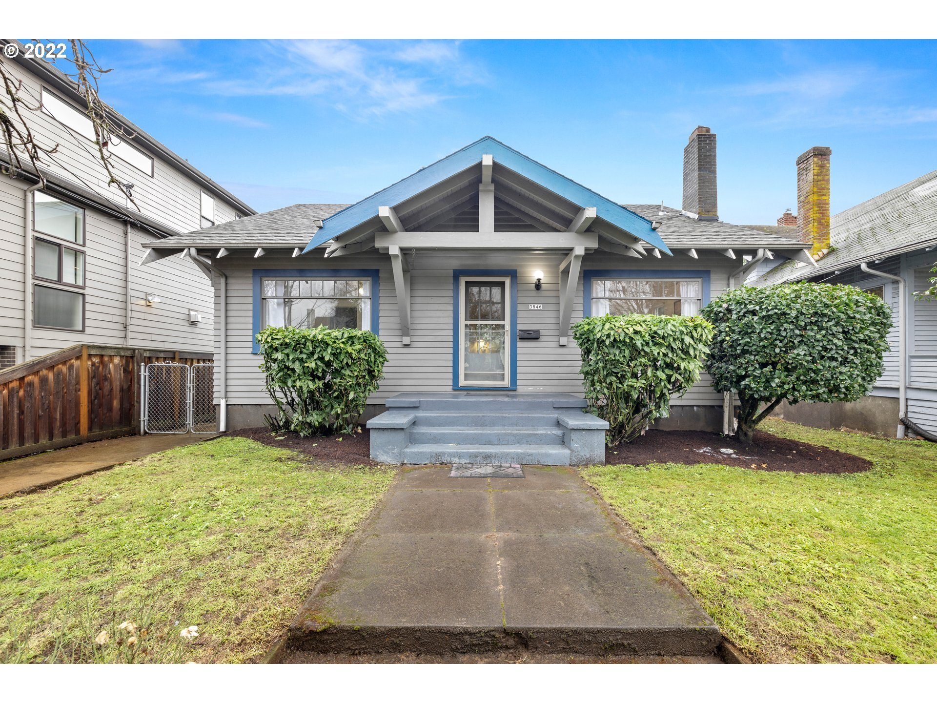 Property Photo: 3846 SE Salmon St OR 97214