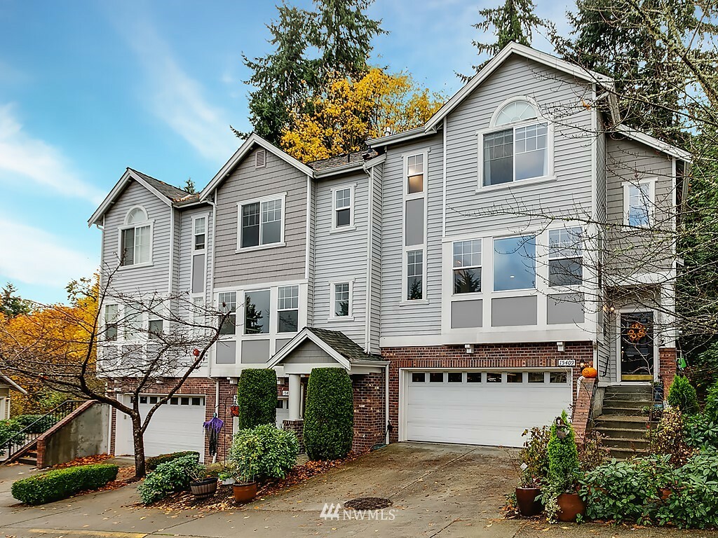 Property Photo: 15409 135th Place NE 30C WA 98072