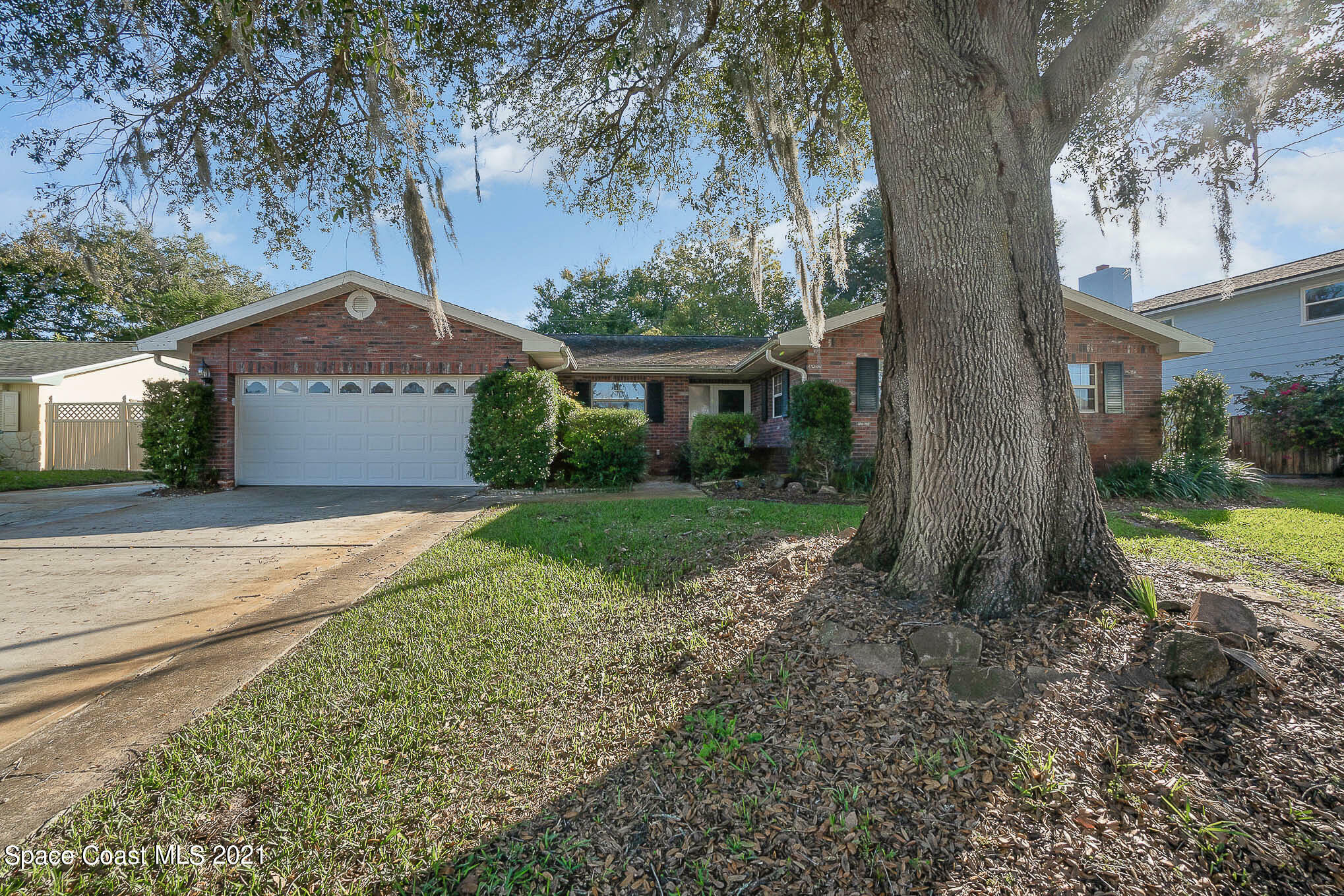 Property Photo:  4211 Hickory Hill Boulevard  FL 32780 