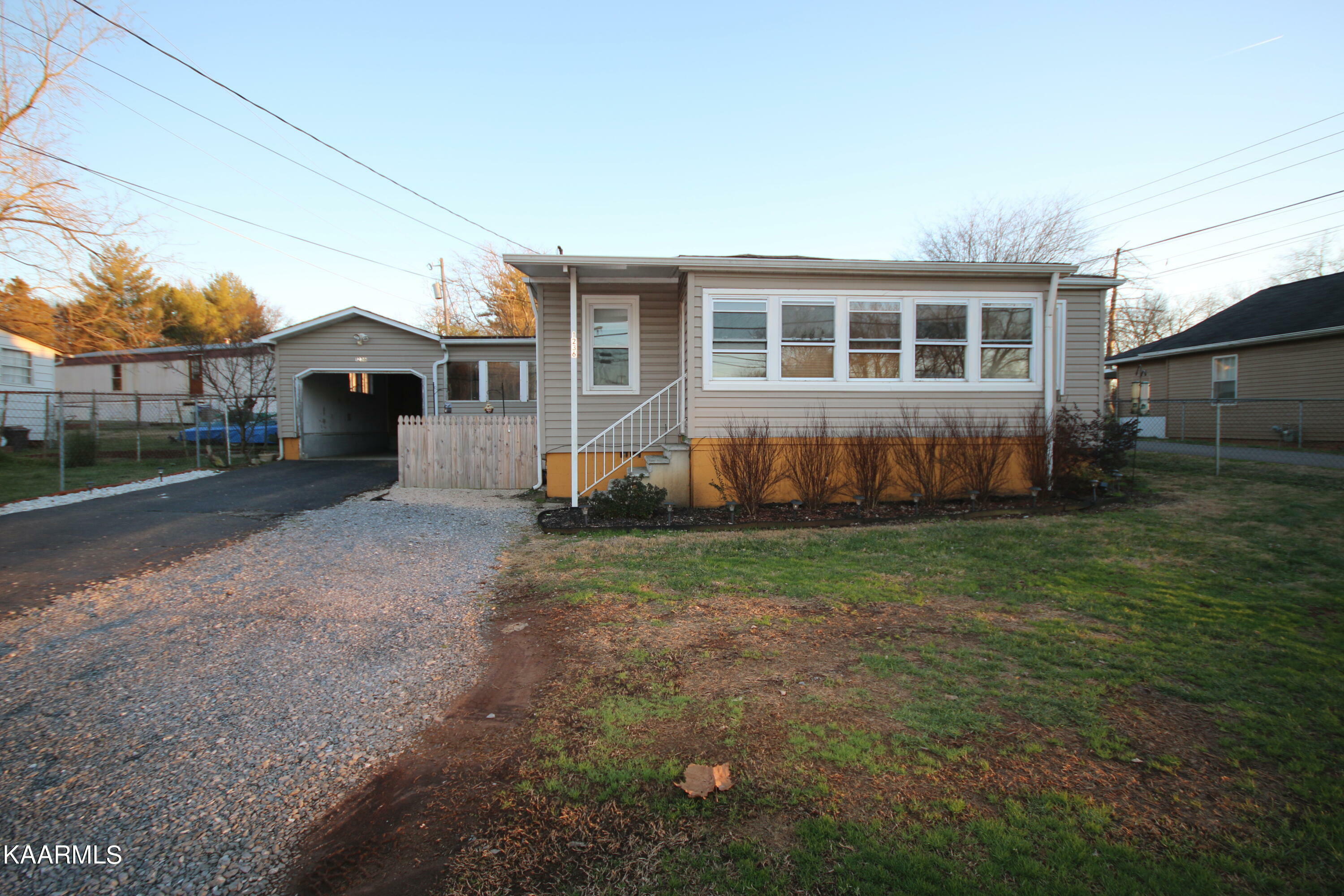 Property Photo:  1236 McArthur Rd  TN 37804 