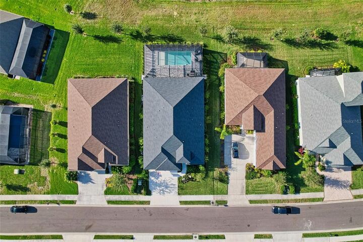 Property Photo:  1113 Thornbury Drive  FL 34219 