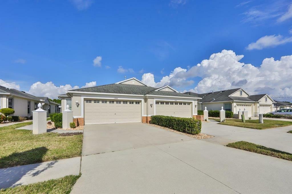 Property Photo:  11444 Cambray Creek Loop  FL 33579 