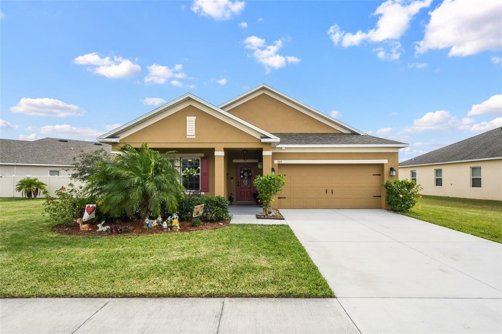 Property Photo:  509 Sardinia Circle  FL 33837 