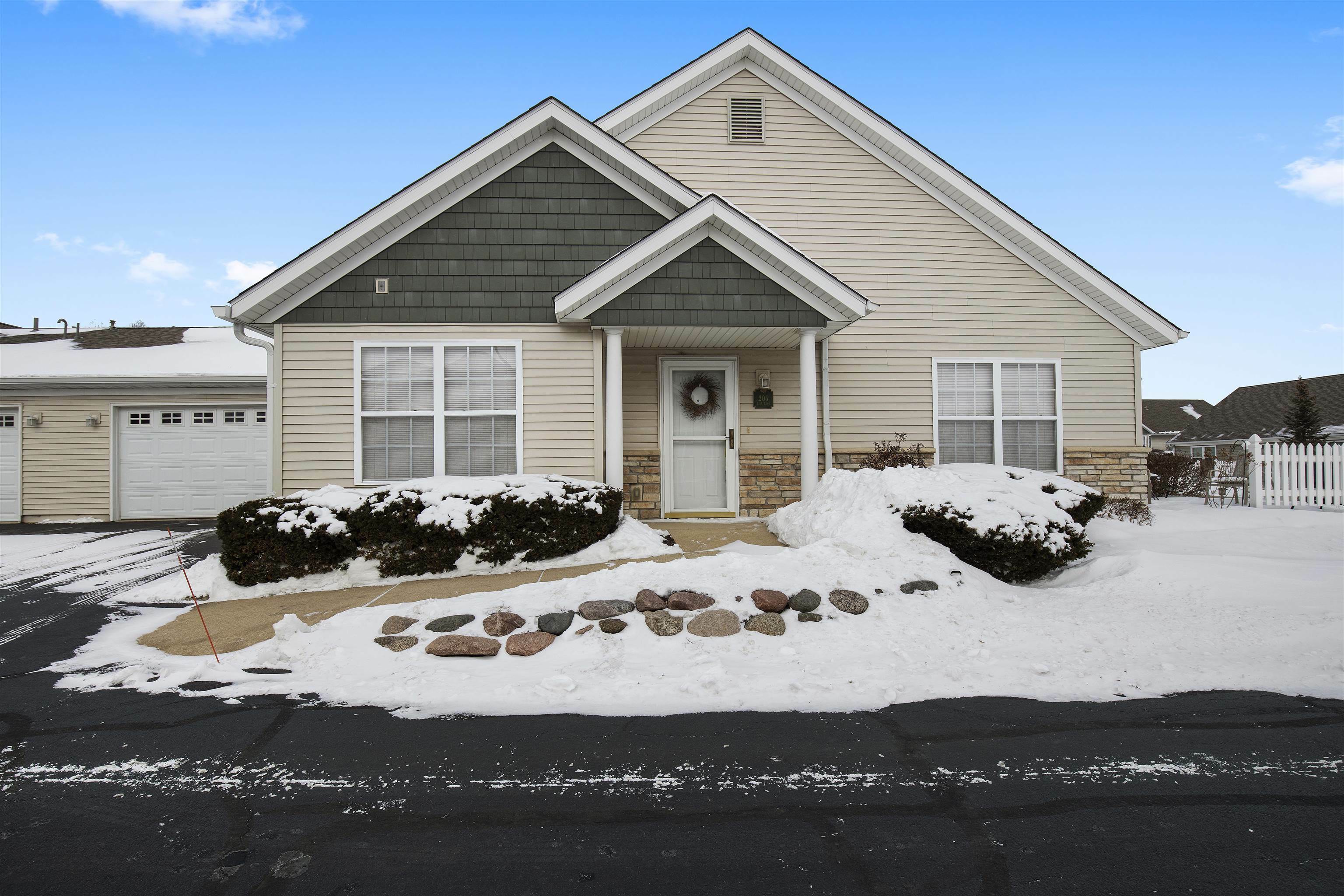 Property Photo:  206 Lily Lane  IL 61107 