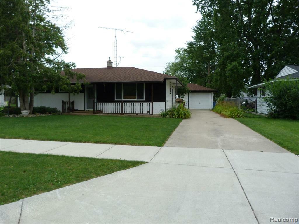 Property Photo:  5264 Worchester  MI 48473 1160 