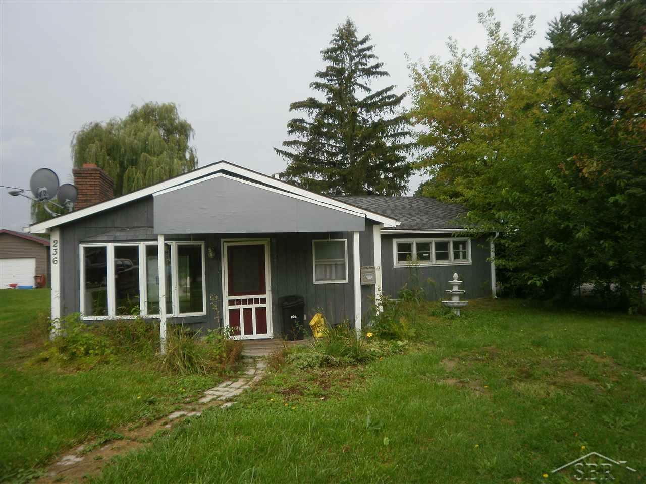 236 S Seventh  Freeland MI 48623 photo