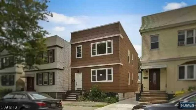 Property Photo:  367 Ege Avenue 2  NJ 07304 