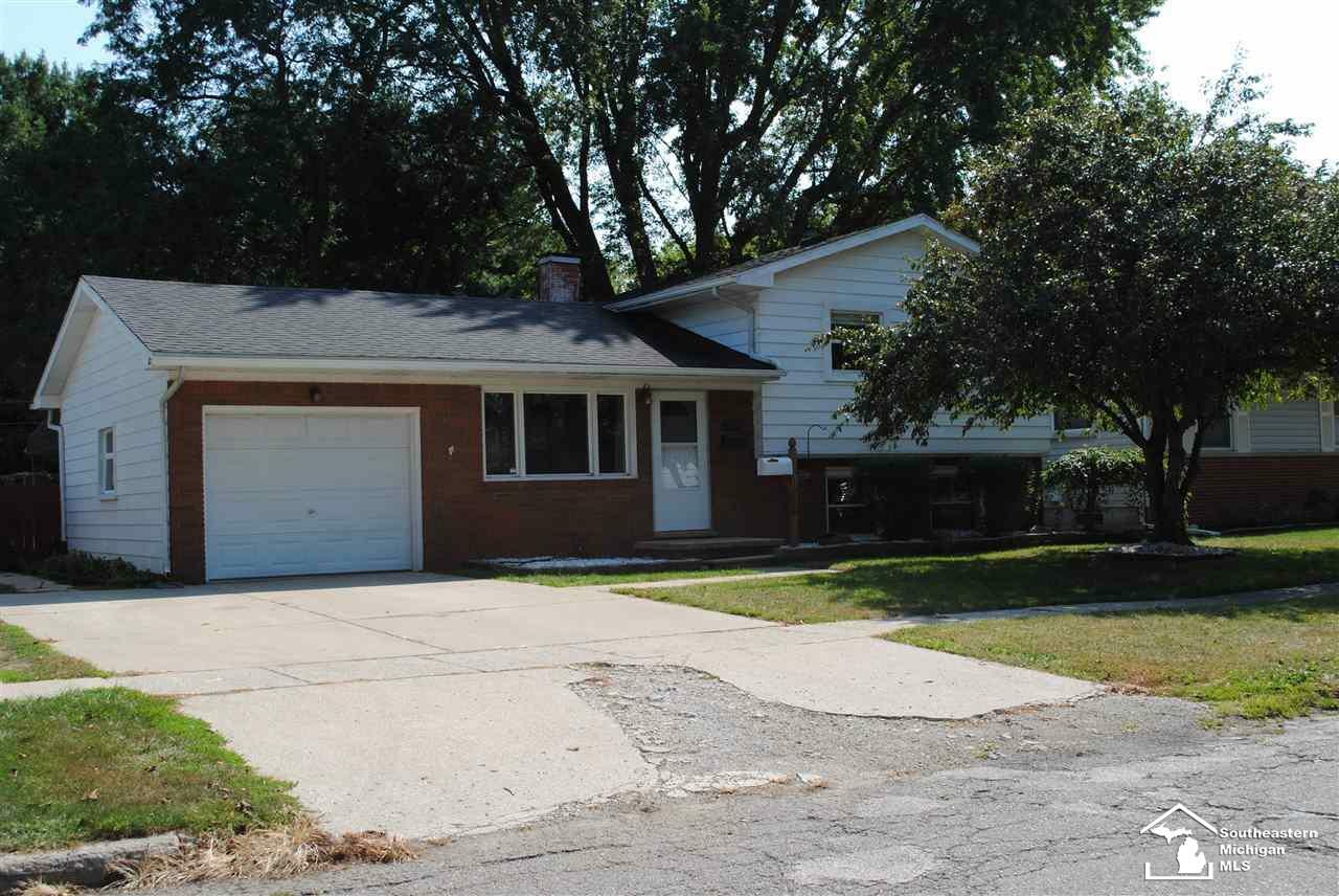 Property Photo:  1228 Lavender St  MI 48162 