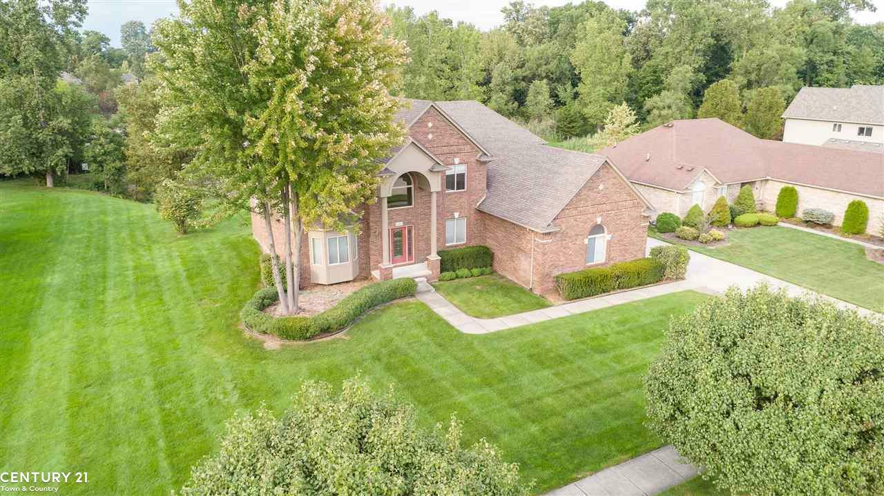 Property Photo:  11183 Runyan Lane  MI 48317 