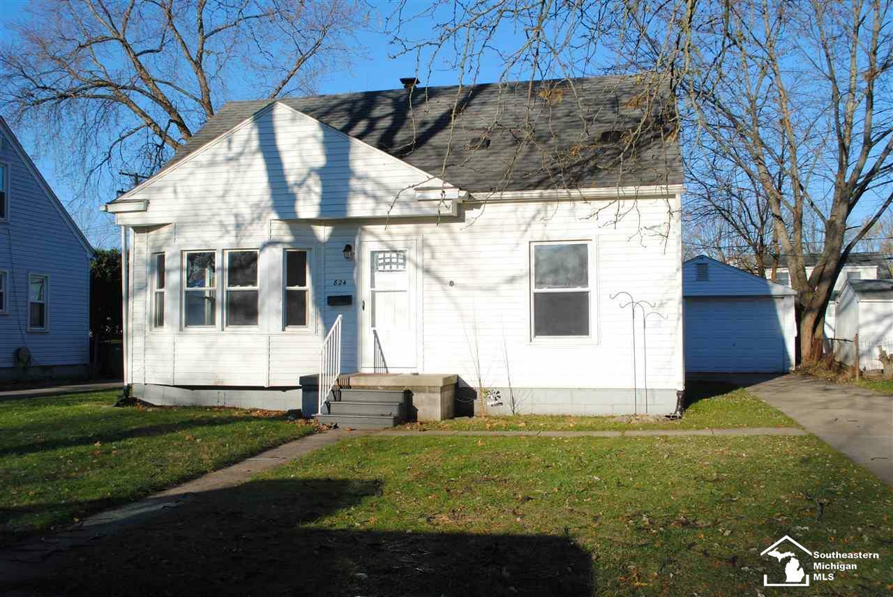 Property Photo:  824 Woodville Ave  MI 48161 