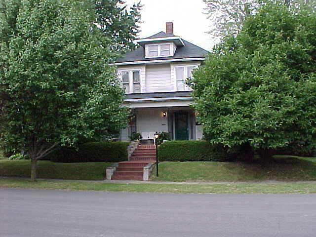 Property Photo:  303 E Second Street  IN 46069 