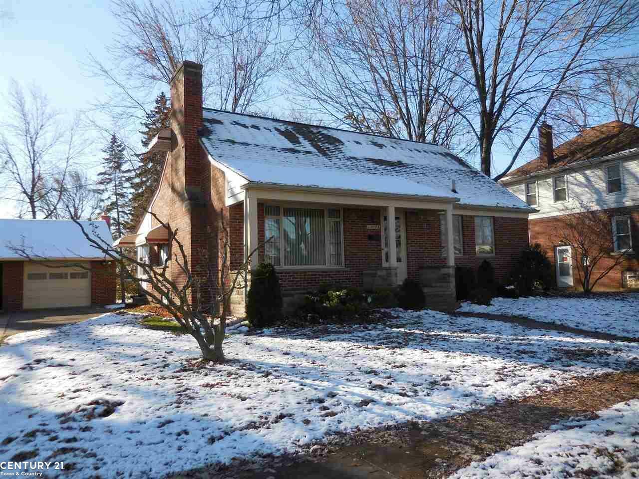 Property Photo:  18048 Elizabeth  MI 48066 