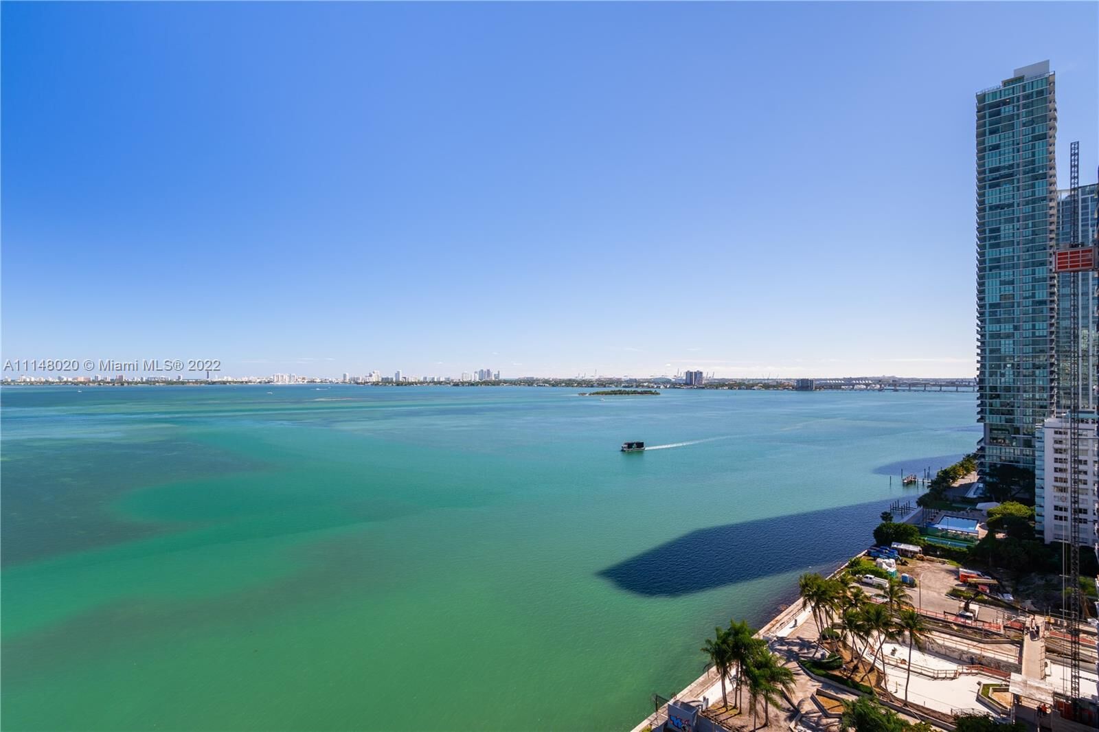 Property Photo:  600 NE 36th St 1916  FL 33137 