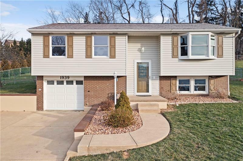 Property Photo: 1939 Tara Dr PA 15642