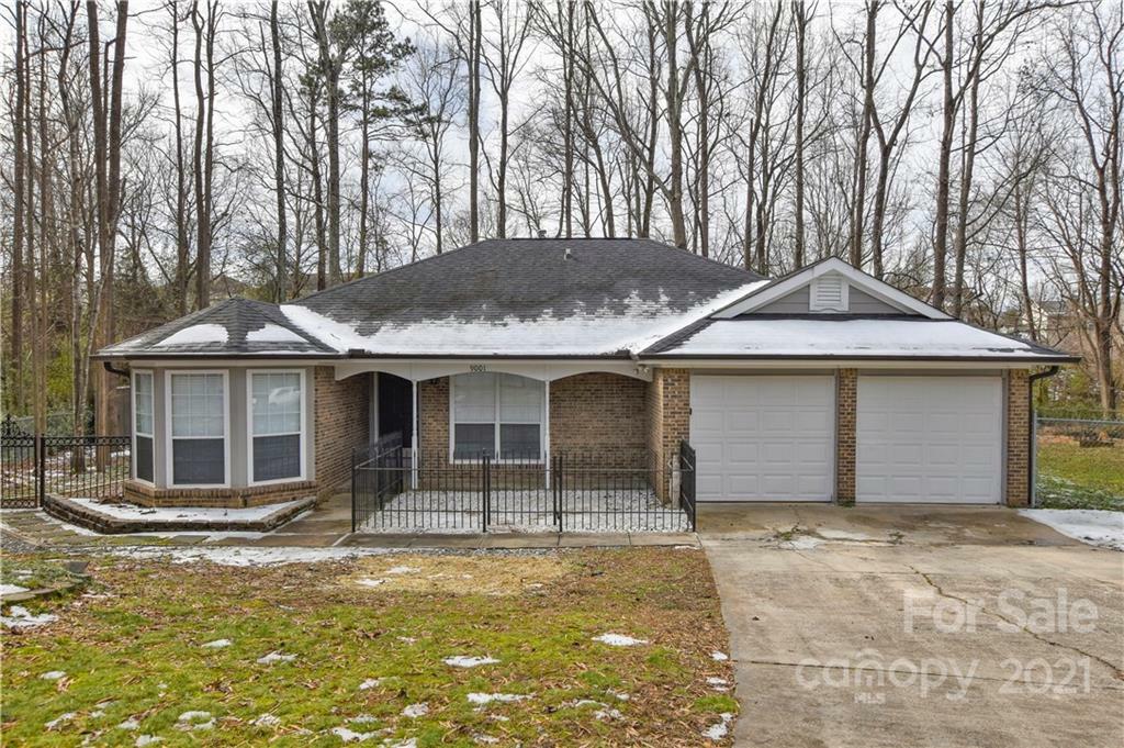 Property Photo:  9001 Louvaine Drive  NC 28227 