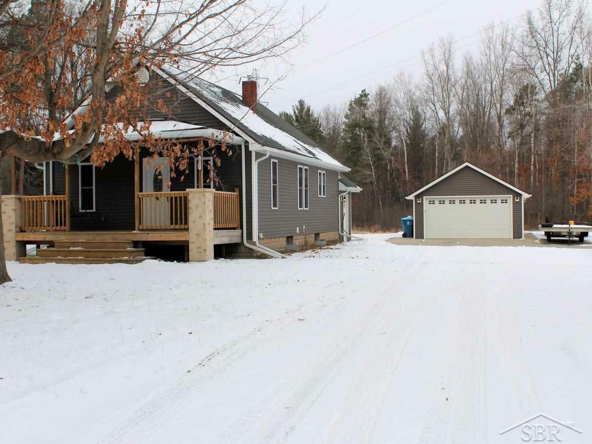 Property Photo:  1637 E Chippewa River Rd  MI 48640 