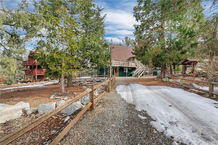 Property Photo: 2208 Freeman Drive CA 93225