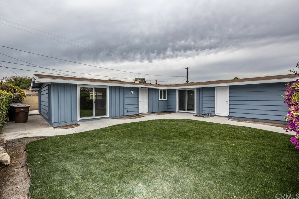 Property Photo:  1173 N Lotus Street  CA 92801 