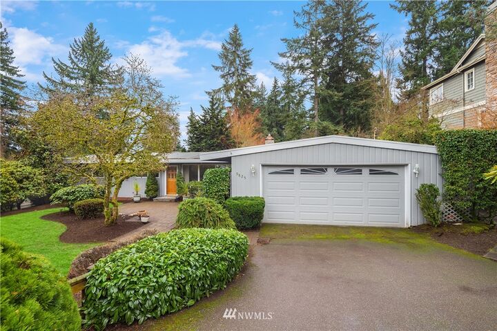 9825 NE 22nd Street  Bellevue WA 98004 photo