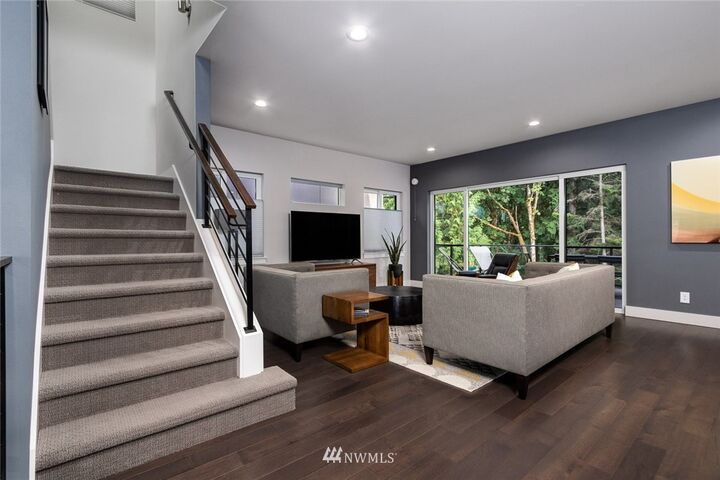 Property Photo:  1428 14th Place NE  WA 98029 