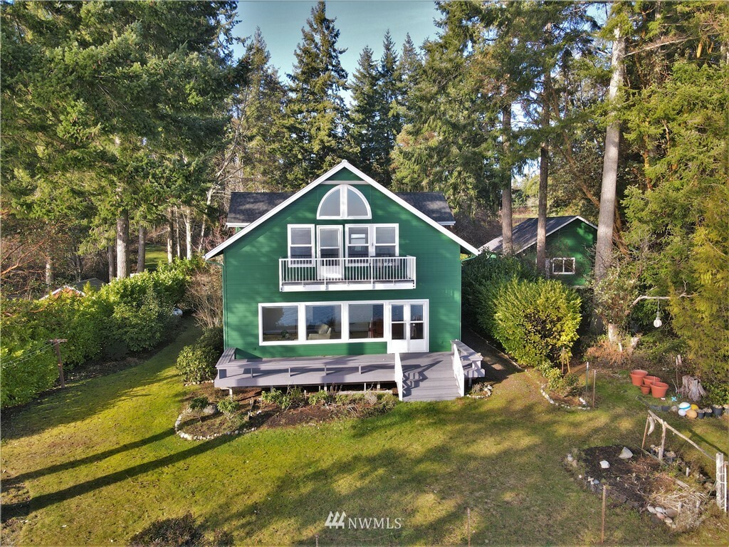 Property Photo:  200 E Sund Road  WA 98546 