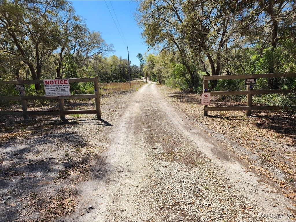 Property Photo:  3742 S Pelican Avenue  FL 34450 