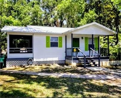 Property Photo:  310 W Dampier Street  FL 34450 