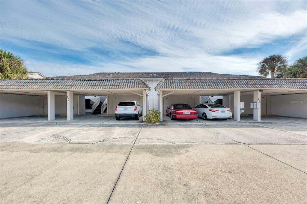 Property Photo:  918 Capri Isles Boulevard 208  FL 34292 