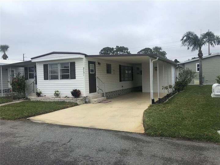Property Photo: 2131 Piazza Drive FL 34238