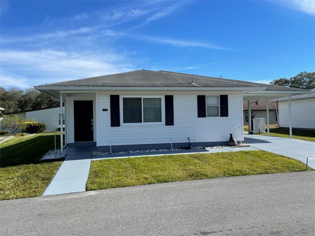 Property Photo:  4936 Goldenview Lane  FL 33811 
