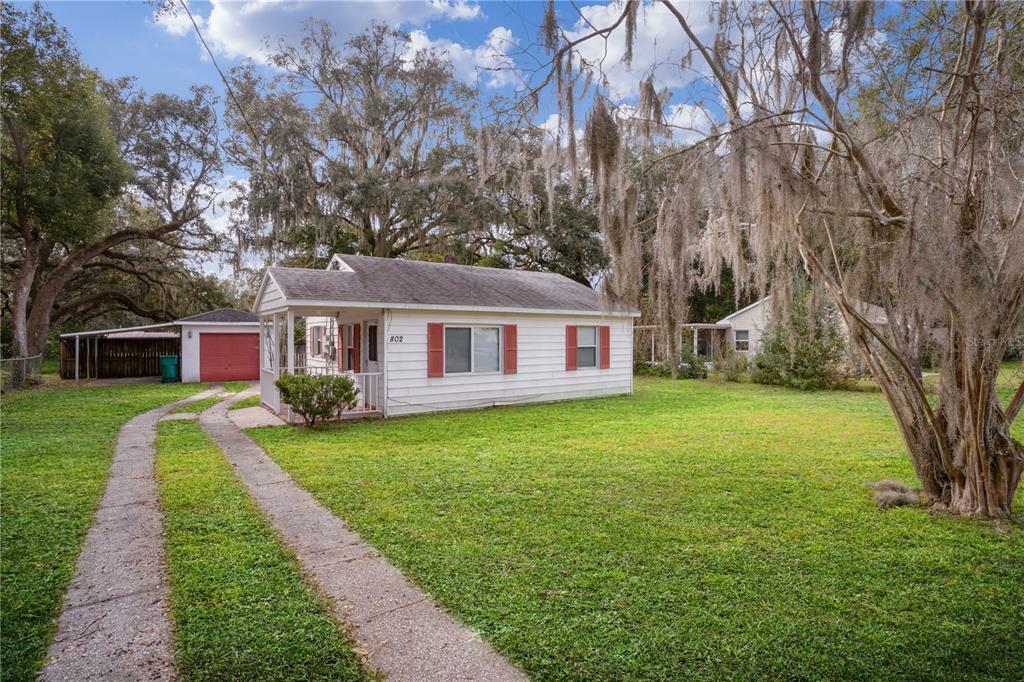 Property Photo:  802 Mission Drive  FL 34785 