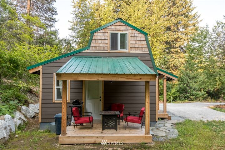 Property Photo:  10989 Wending Lane  WA 98826 