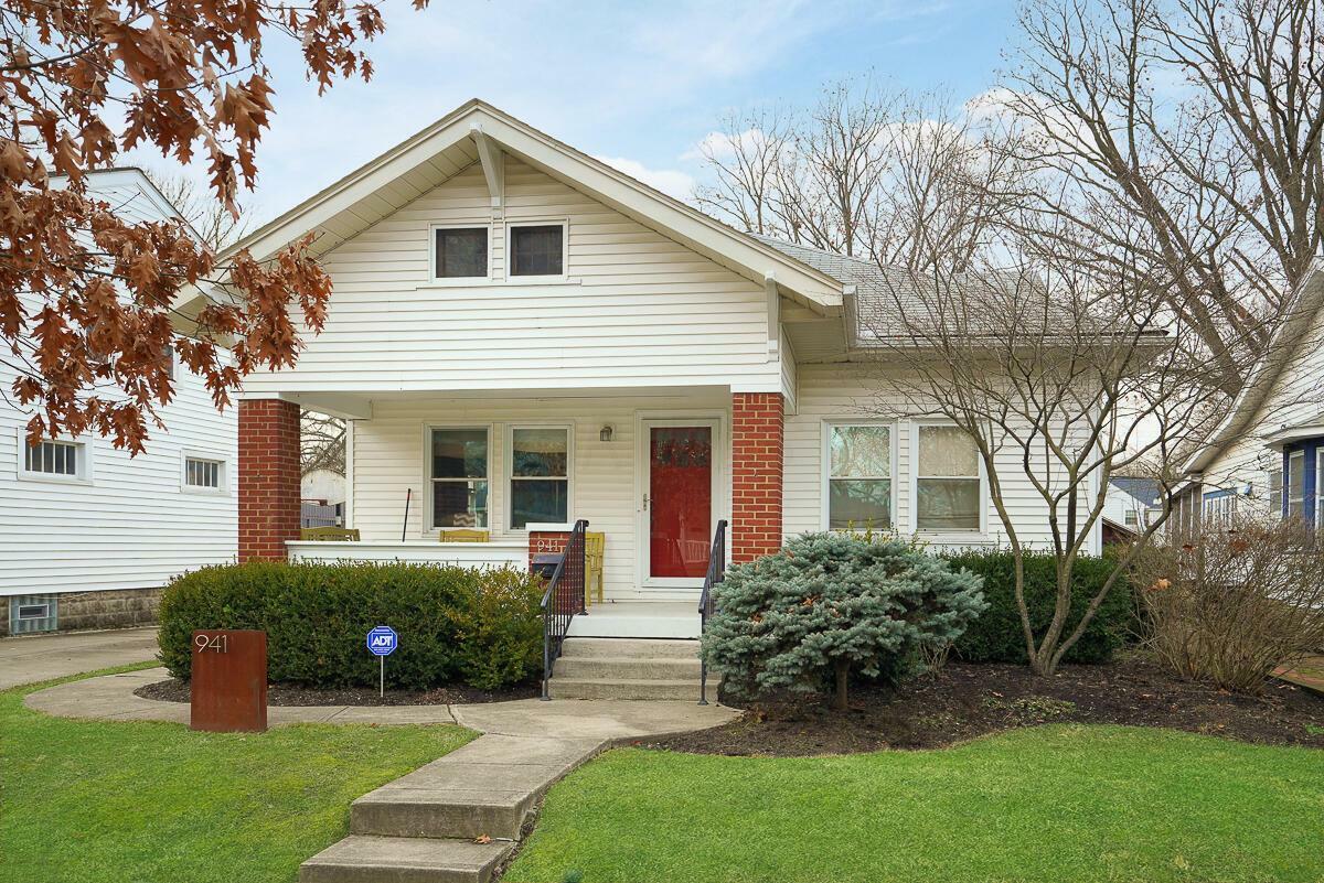 Property Photo:  941 Euclaire Avenue  OH 43209 