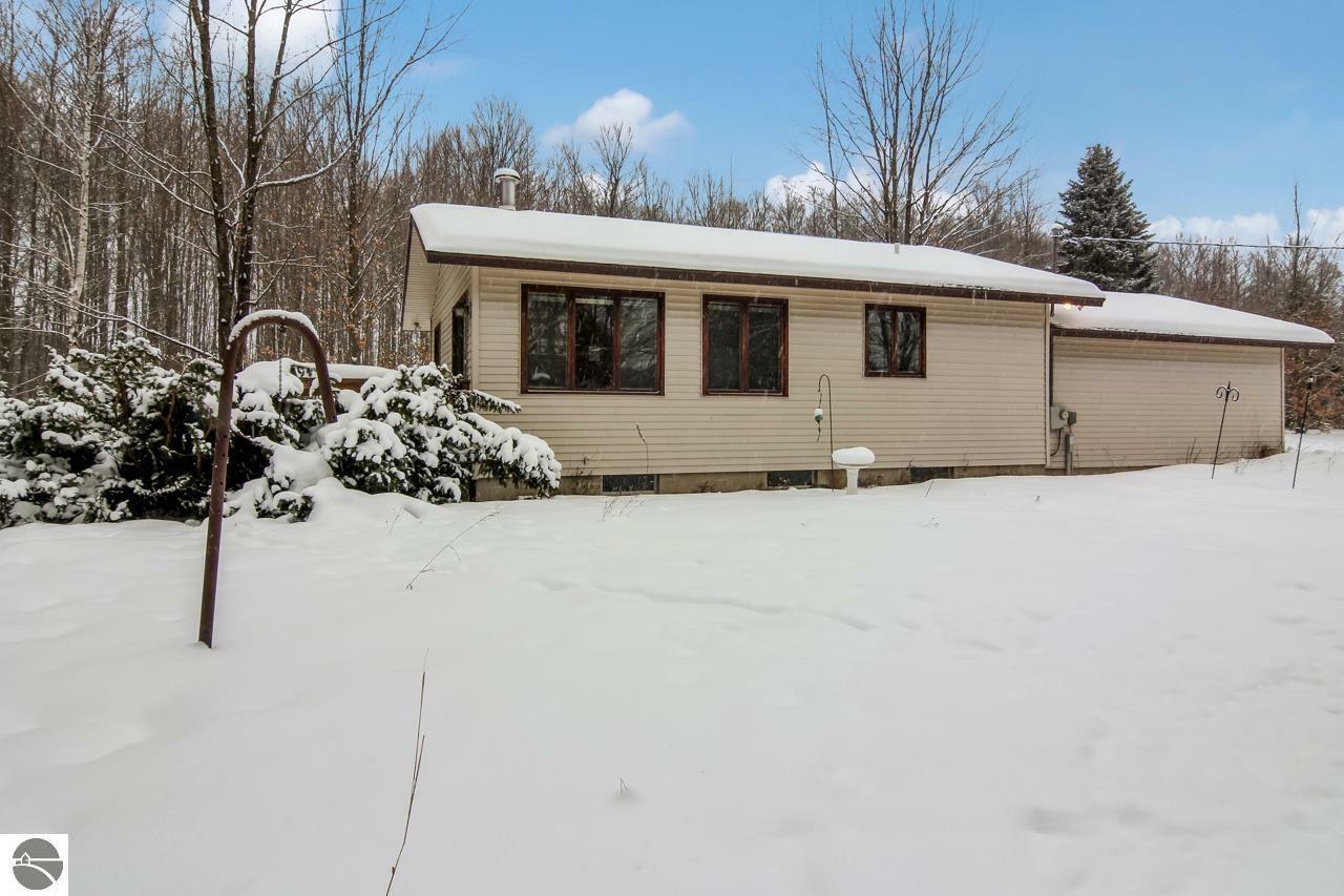 5583 Tilton Road  Traverse City MI 49684 photo