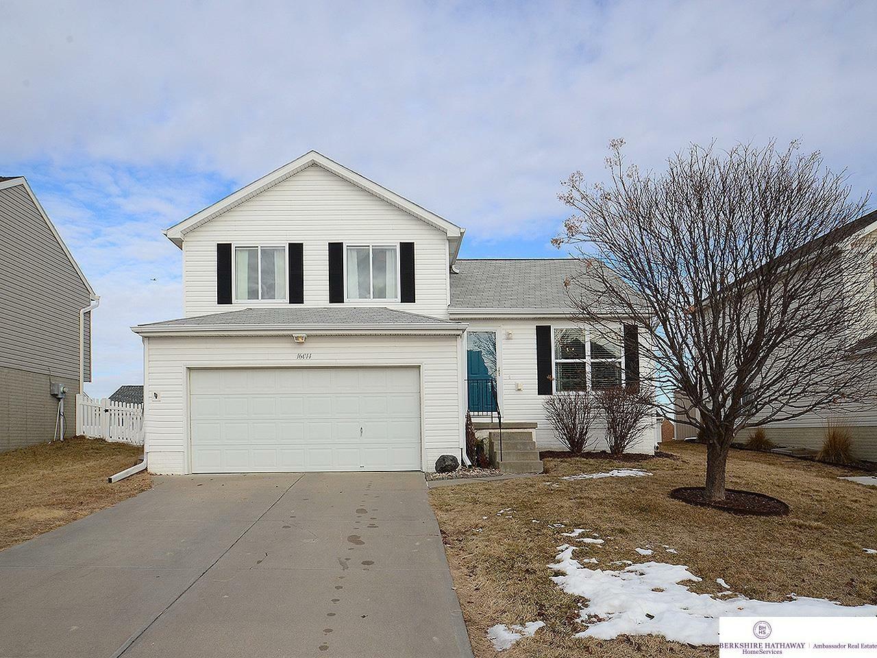 16014 Greenleaf  Omaha NE 68136 photo