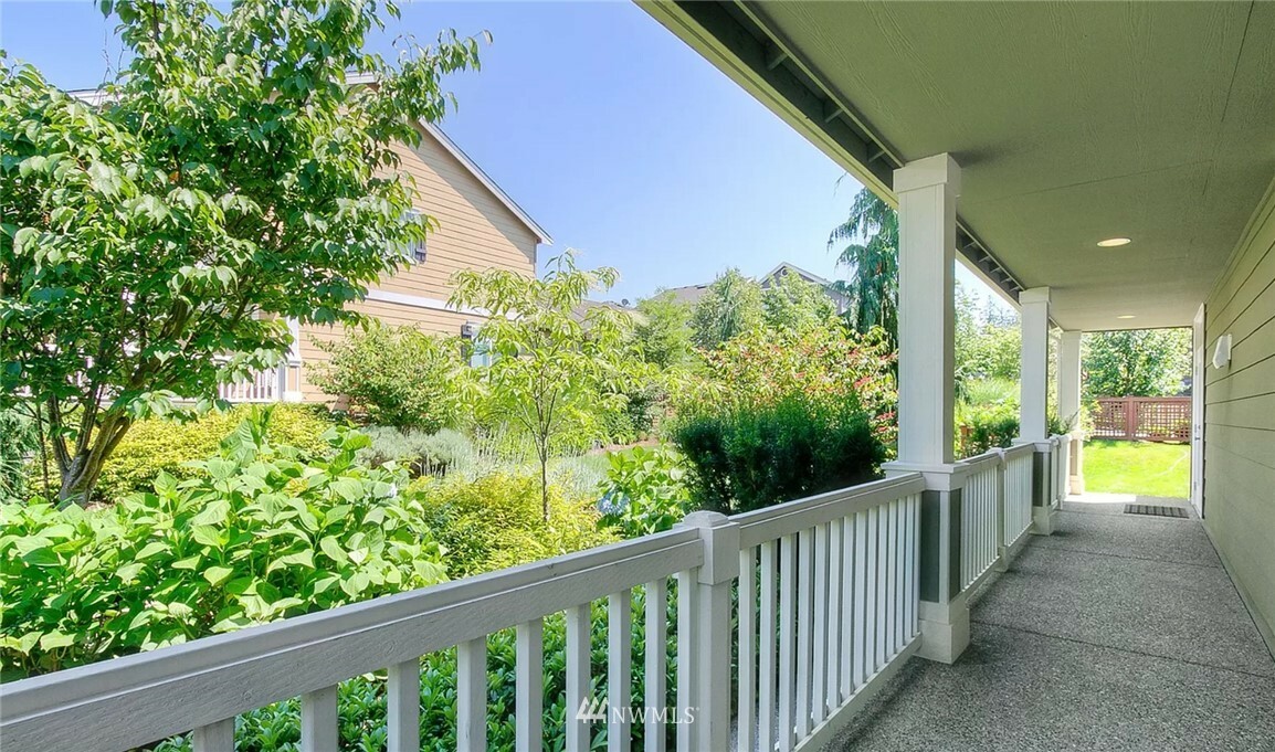 Property Photo:  2995 NE Marquette Way  WA 98029 