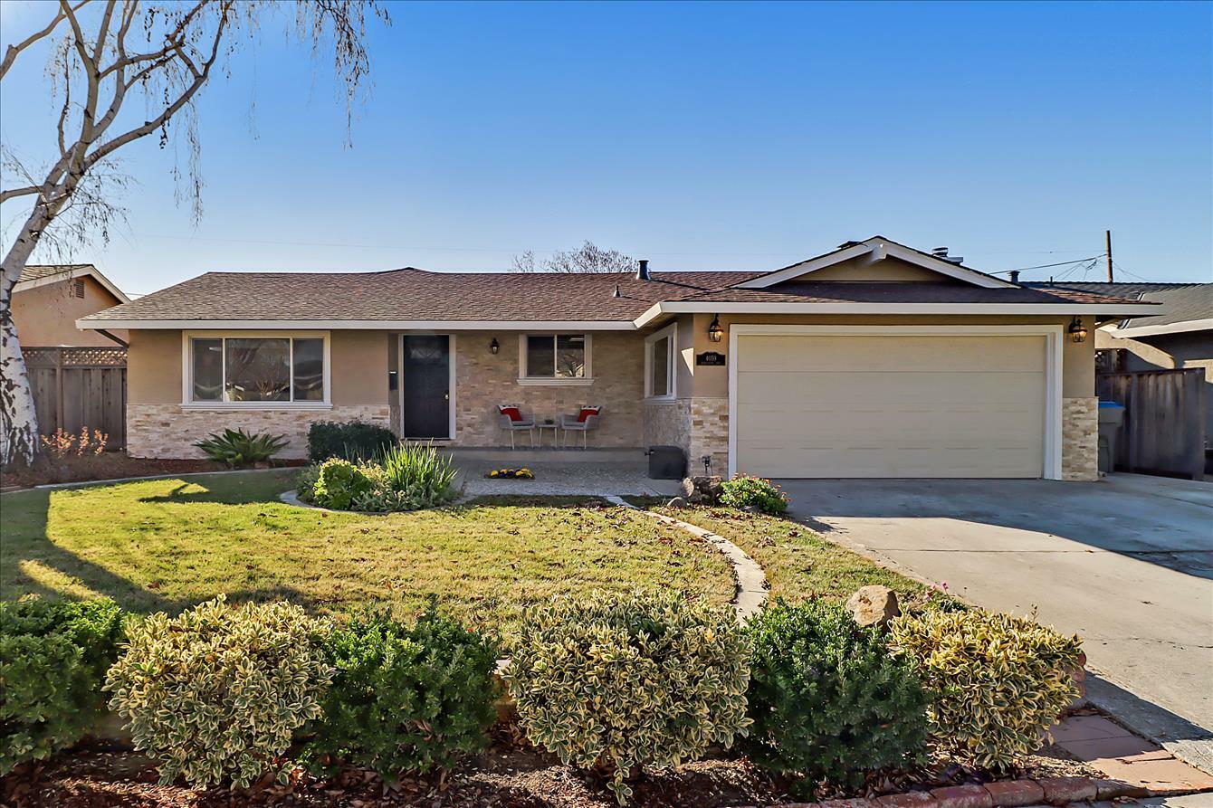 Property Photo: 4059 Knollglen Way CA 95118