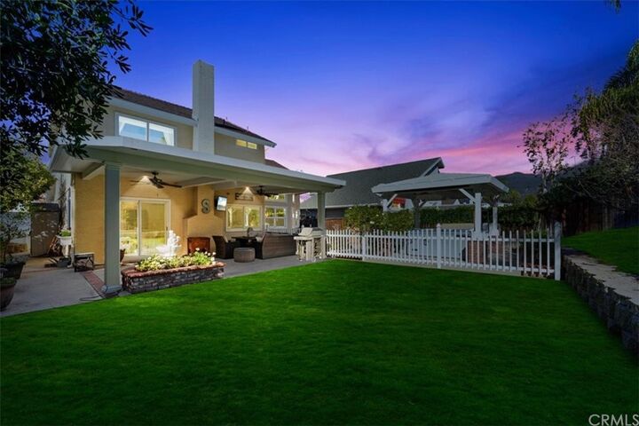 Property Photo: 21252 Oakridge Lane CA 92679