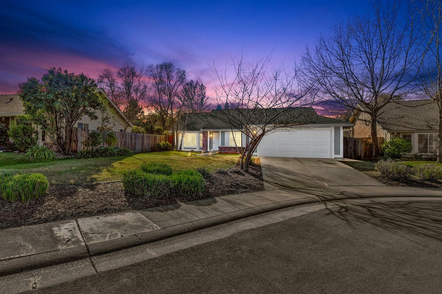 Property Photo: 2271 Longview Drive CA 95747