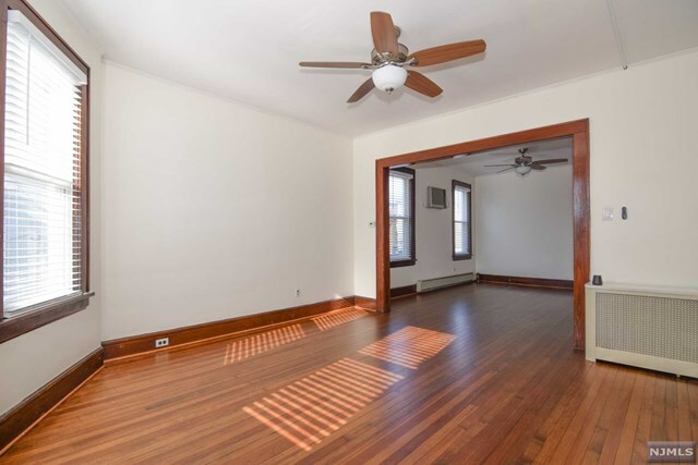 Property Photo:  183 Dukes Street 2  NJ 07032 