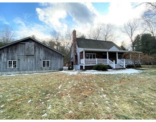 Property Photo: 19 Pingree Farm Rd MA 01833